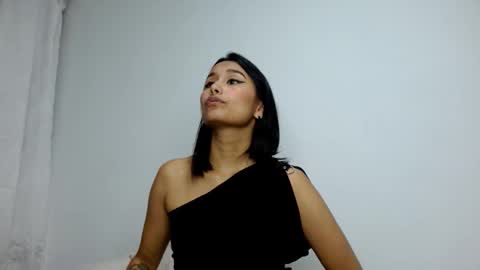 Snapshot of gia_lee10 chatting on September 25, 2025, 2:59 am Gia Lee online show from September 25, 2025, 2:59 am