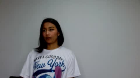 Snapshot of gia_lee10 chatting on October 8, 2025, 3:26 am Gia Lee online show from October 8, 2025, 3:26 am