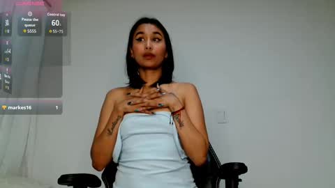 Snapshot of gia_lee10 chatting on October 16, 2025, 2:56 am Gia Lee online show from October 16, 2025, 2:56 am