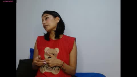 Snapshot of gia_lee10 chatting on October 23, 2025, 12:32 am Gia Lee online show from October 23, 2025, 12:32 am