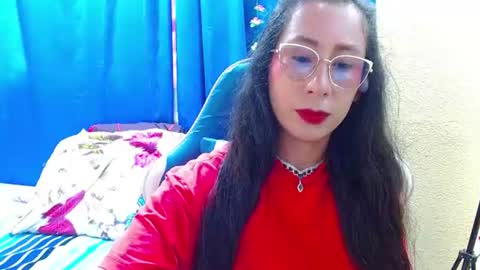 Gia  online show from July 4, 2026, 7:31 pm