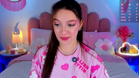 Snapshot of giacale chatting on September 19, 2025, 12:17 pm Gia online show from September 19, 2025, 12:17 pm