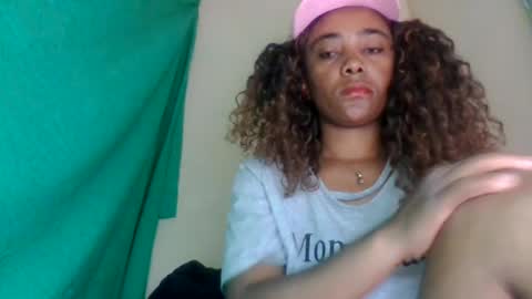 Snapshot of gialbloody chatting on July 16, 2026, 9:48 am gialbloody online show from July 16, 2026, 9:48 am