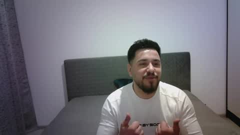 Snapshot of gianiboy99 chatting on May 6, 2026, 9:31 pm Giani online show from May 6, 2026, 9:31 pm