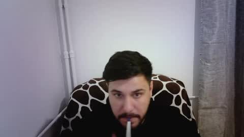 Snapshot of gianiboy99 chatting on May 17, 2026, 12:52 am Giani online show from May 17, 2026, 12:52 am