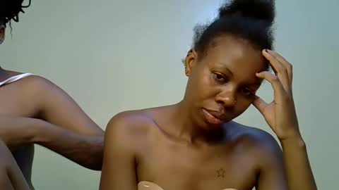 Snapshot of gianna_012 chatting on September 27, 2025, 2:49 am ENNY online show from September 27, 2025, 2:49 am