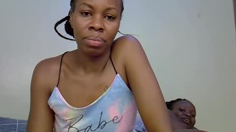 Snapshot of gianna_012 chatting on October 13, 2025, 11:54 am ENNY online show from October 13, 2025, 11:54 am