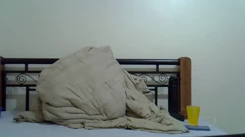 Giannah online show from November 7, 2025, 3:12 pm