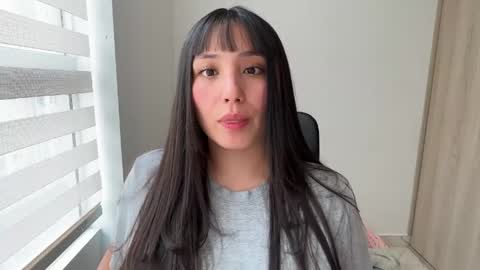 Snapshot of giannalee_ chatting on April 14, 2026, 7:09 pm Gianna Lee online show from April 14, 2026, 7:09 pm