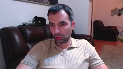 Gianni online show from November 4, 2025, 9:47 pm