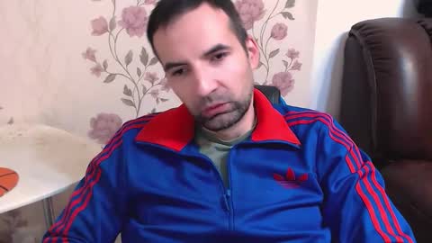 Gianni online show from May 3, 2026, 5:08 pm