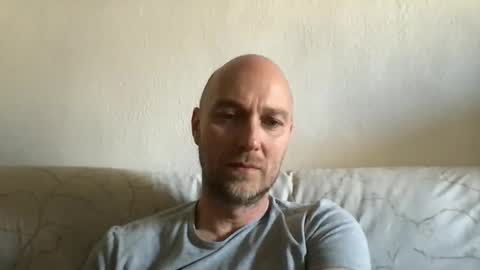 giannipaciotti online show from April 30, 2026, 12:22 pm