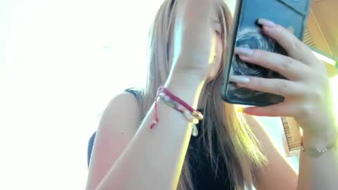 GiaRoussel online show from March 24, 2026, 2:11 pm