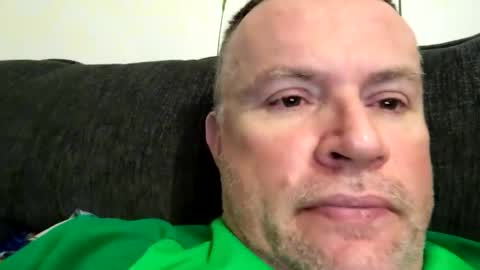 Snapshot of giddyup2222222 chatting on February 12, 2026, 2:28 am giddyup2222222 online show from February 12, 2026, 2:28 am