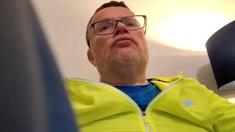 Snapshot of giddyup2222222 chatting on March 24, 2026, 12:48 am giddyup2222222 online show from March 24, 2026, 12:48 am