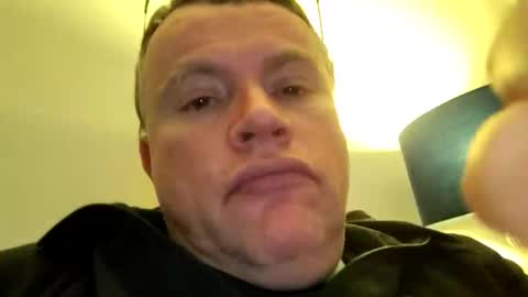 Snapshot of giddyup2222222 chatting on March 27, 2026, 12:27 am giddyup2222222 online show from March 27, 2026, 12:27 am