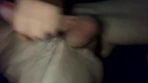 Snapshot of gifted2472 chatting on October 8, 2025, 3:04 am gifted2472 online show from October 8, 2025, 3:04 am