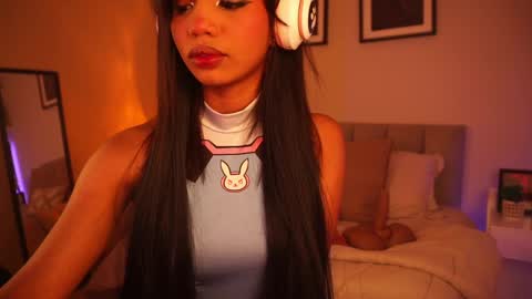 Snapshot of gigi_strawberry chatting on April 19, 2026, 5:40 am GIGI online show from April 19, 2026, 5:40 am
