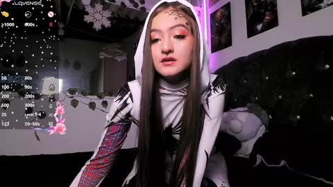 Gisel online show from December 12, 2024, 10:42 pm