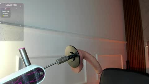 Snapshot of gigiidoll chatting on April 9, 2026, 11:37 am Gigi Doll online show from April 9, 2026, 11:37 am