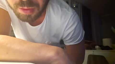 gigis111 online show from January 1, 2025, 10:03 pm