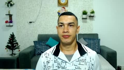 Snapshot of gilbert_marquez chatting on December 14, 2024, 11:18 am GILBERT online show from December 14, 2024, 11:18 am