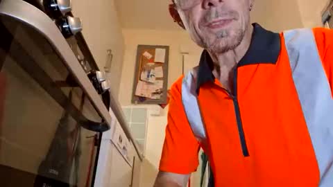 gillesguichard online show from September 30, 2025, 10:48 pm