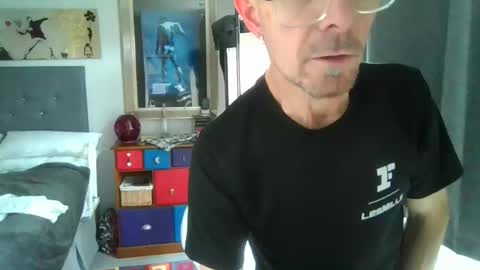 gillesguichard online show from October 2, 2025, 9:38 am