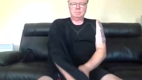 Snapshot of gimmmieoooo chatting on March 15, 2026, 2:17 am gimmmieoooo online show from March 15, 2026, 2:17 am