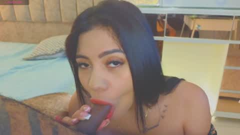 Snapshot of gina_akemi chatting on October 15, 2025, 11:21 am O GINA AND AKEMI    online show from October 15, 2025, 11:21 am