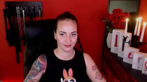 Snapshot of gina_hotlick chatting on February 5, 2025, 8:14 pm gina_hotlick online show from February 5, 2025, 8:14 pm