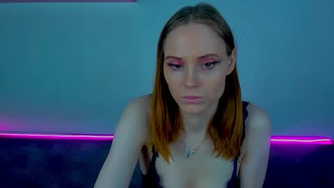 Gina online show from November 9, 2025, 11:52 am