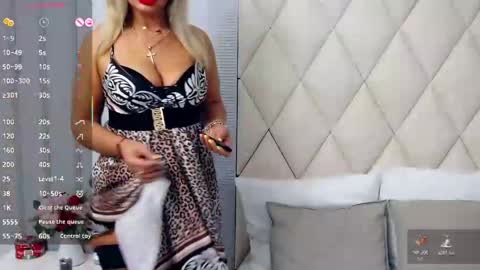 Snapshot of ginabear chatting on May 26, 2026, 5:53 pm Gina online show from May 26, 2026, 5:53 pm