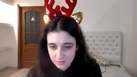 Kate online show from December 19, 2024, 10:45 am