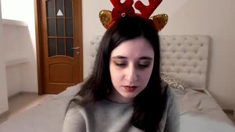Kate online show from December 28, 2024, 10:14 am