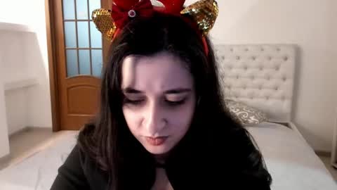 Kate online show from December 30, 2024, 10:32 am