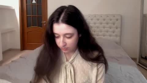 Kate online show from February 3, 2025, 8:57 am