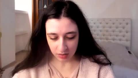 Kate online show from February 18, 2025, 10:38 am