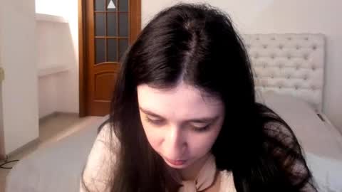 Kate online show from February 18, 2025, 2:27 pm