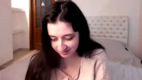 Kate online show from February 19, 2025, 1:06 pm