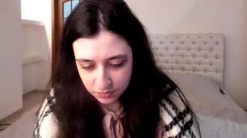 Kate online show from February 20, 2025, 8:39 am