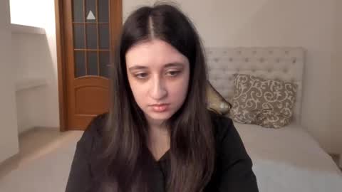 Kate online show from February 26, 2025, 12:03 pm
