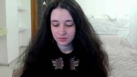 Kate online show from April 12, 2026, 9:14 am