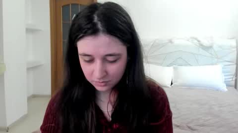 Kate online show from May 6, 2026, 9:14 am