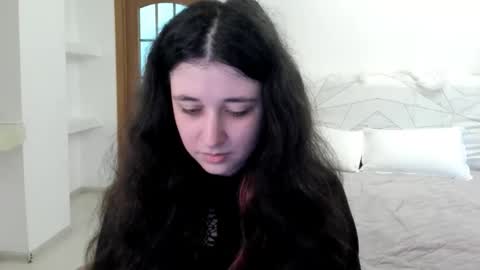 Kate online show from May 10, 2026, 8:30 am
