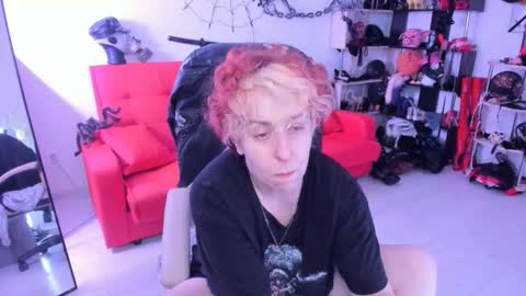 Snapshot of ginamiracle chatting on November 10, 2025, 8:24 am Gina Moor online show from November 10, 2025, 8:24 am