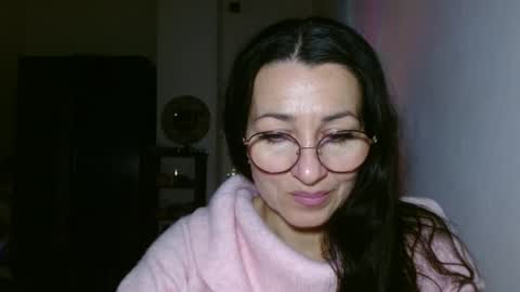 GinaONeon online show from January 17, 2025, 9:39 pm