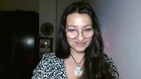 GinaONeon online show from March 5, 2025, 8:00 pm