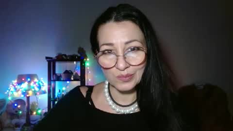 GinaONeon online show from February 8, 2026, 7:39 pm
