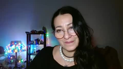 GinaONeon online show from February 9, 2026, 8:35 pm